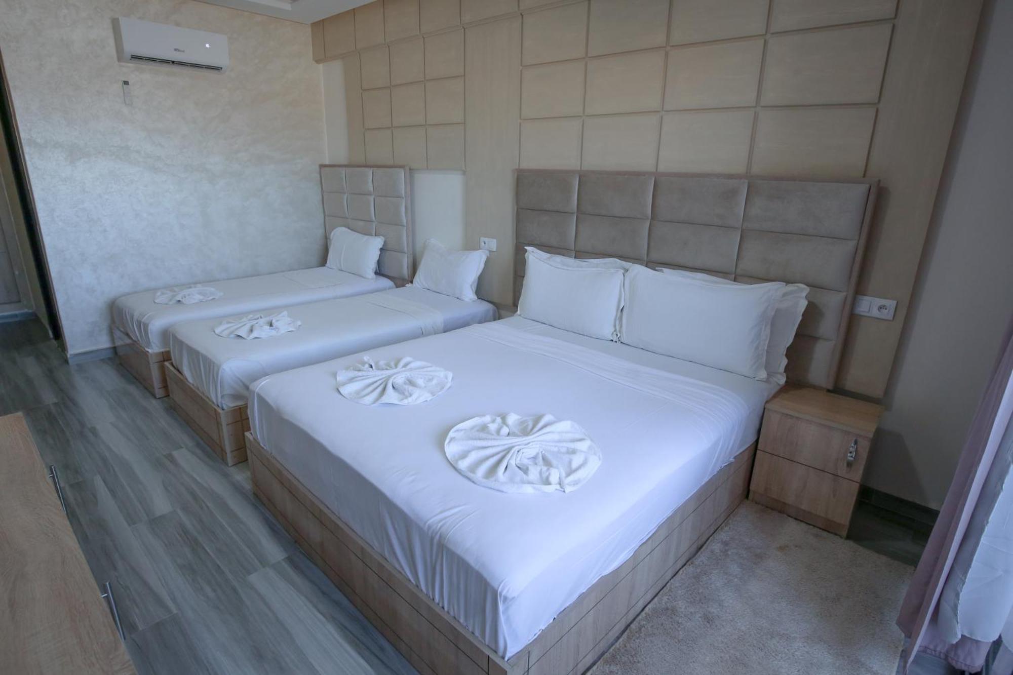 Fekri Hotel Мекнес Экстерьер фото